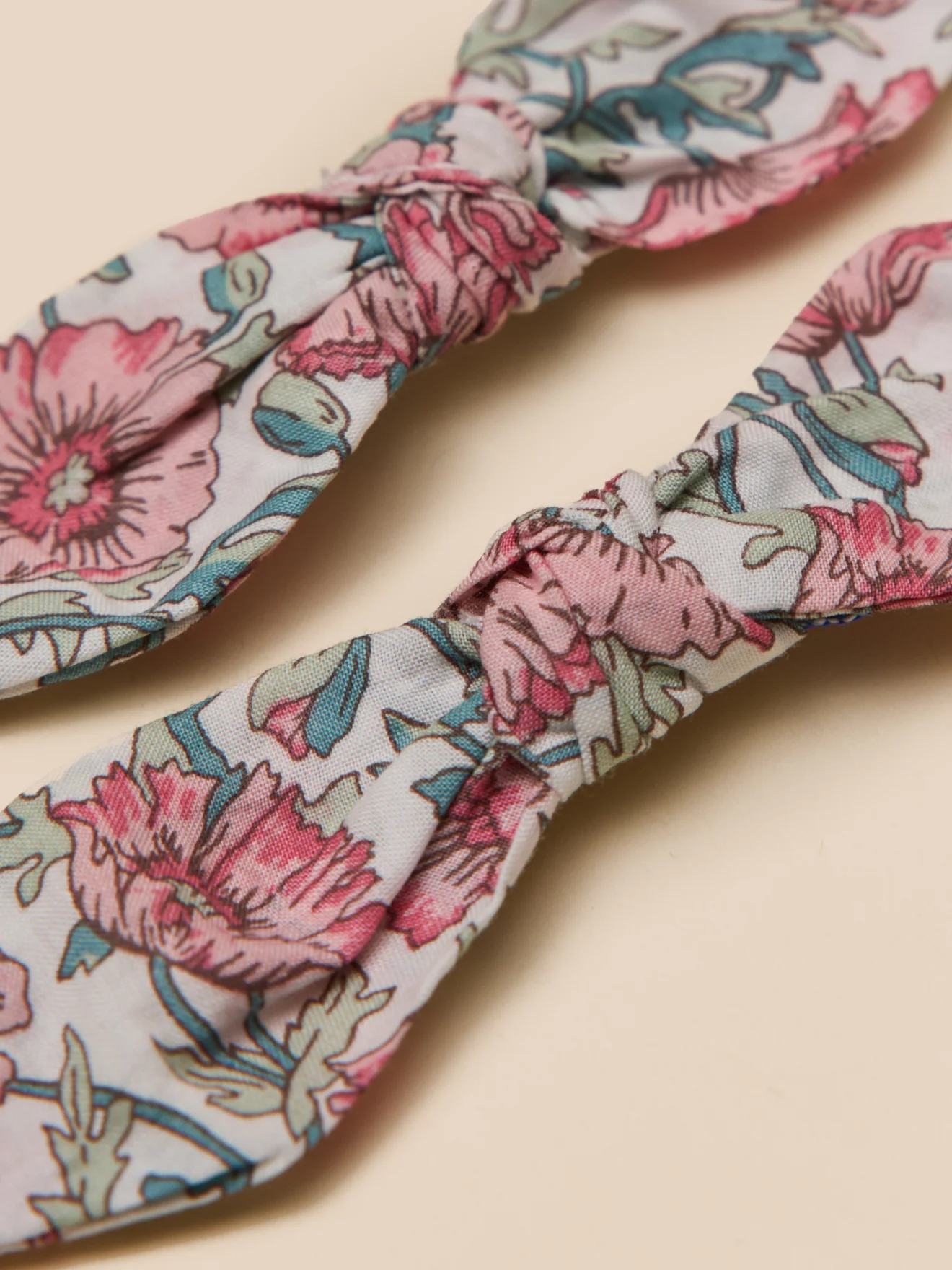Lot de 2 pinces Fille noeud en tissu Liberty - Image 3