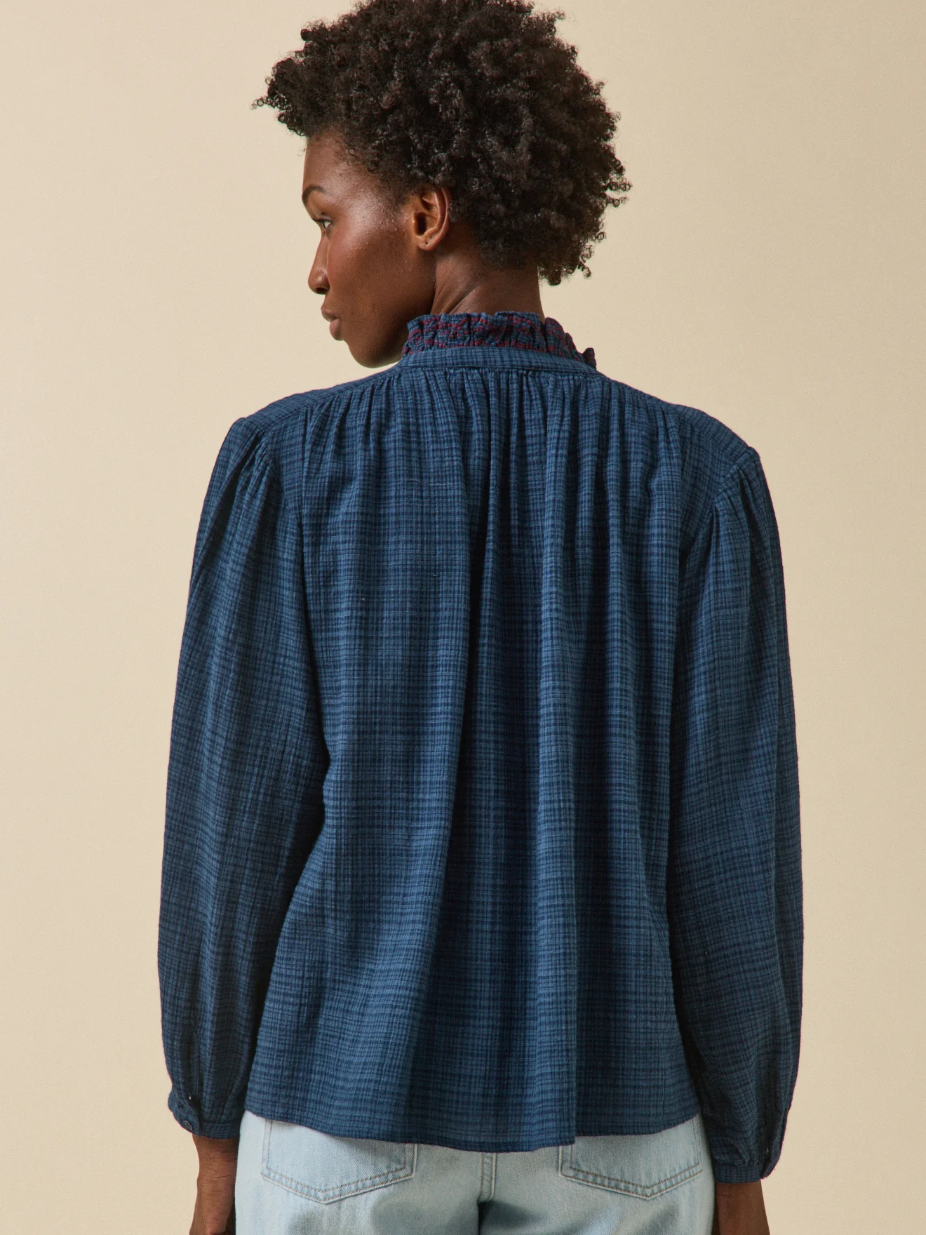 Blouse volant brodé crépon femme - Image 2