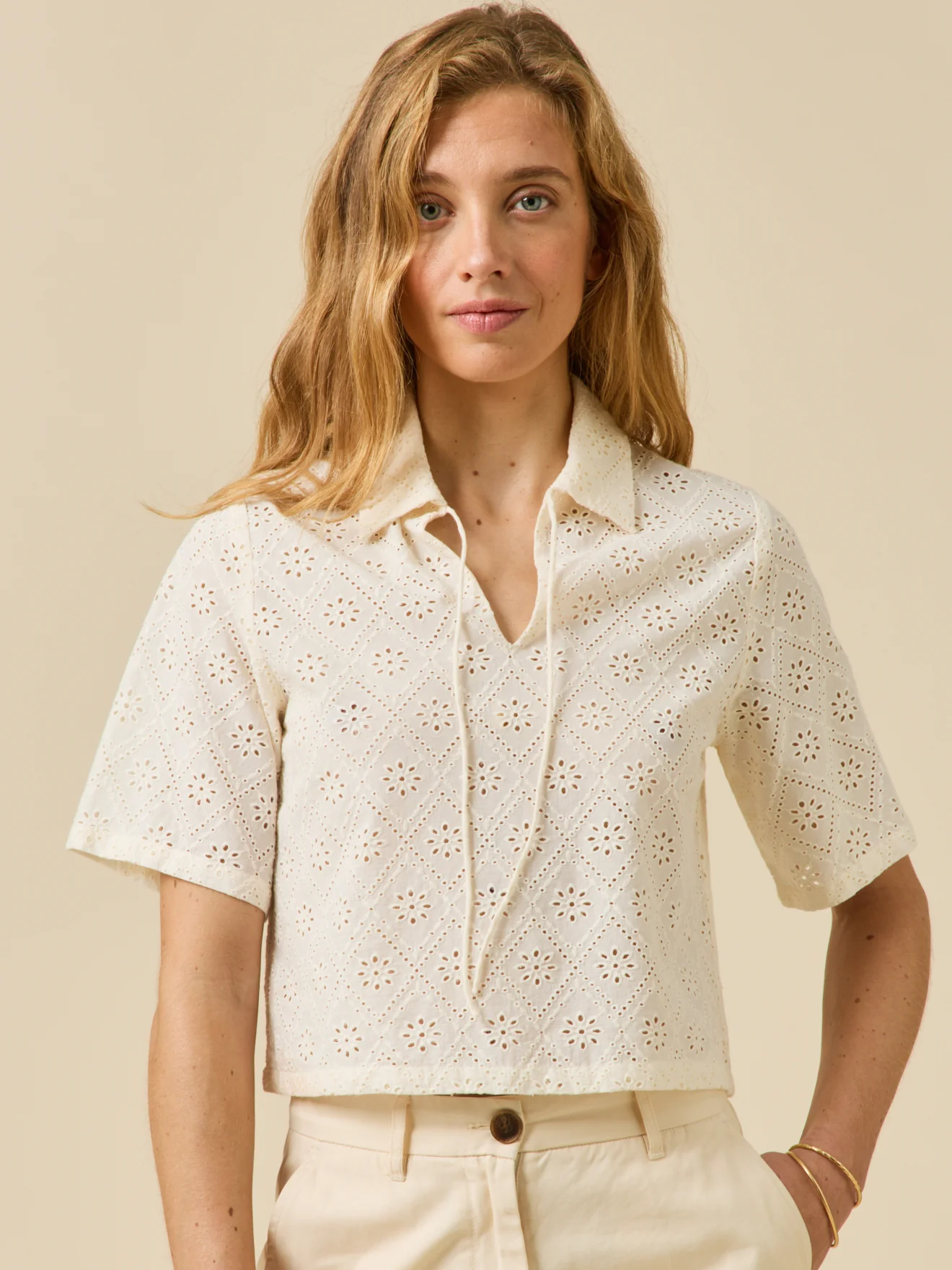 Top col polo femme broderie anglaise