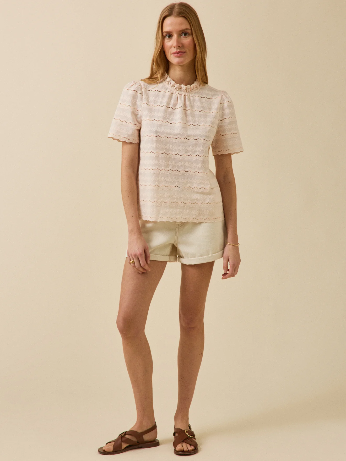 Top broderie anglaise col volanté femme - Image 5