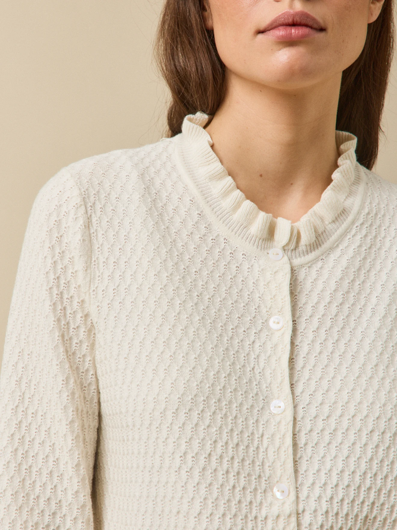 Cardigan col volanté femme coton biologique et cachemire - Image 3