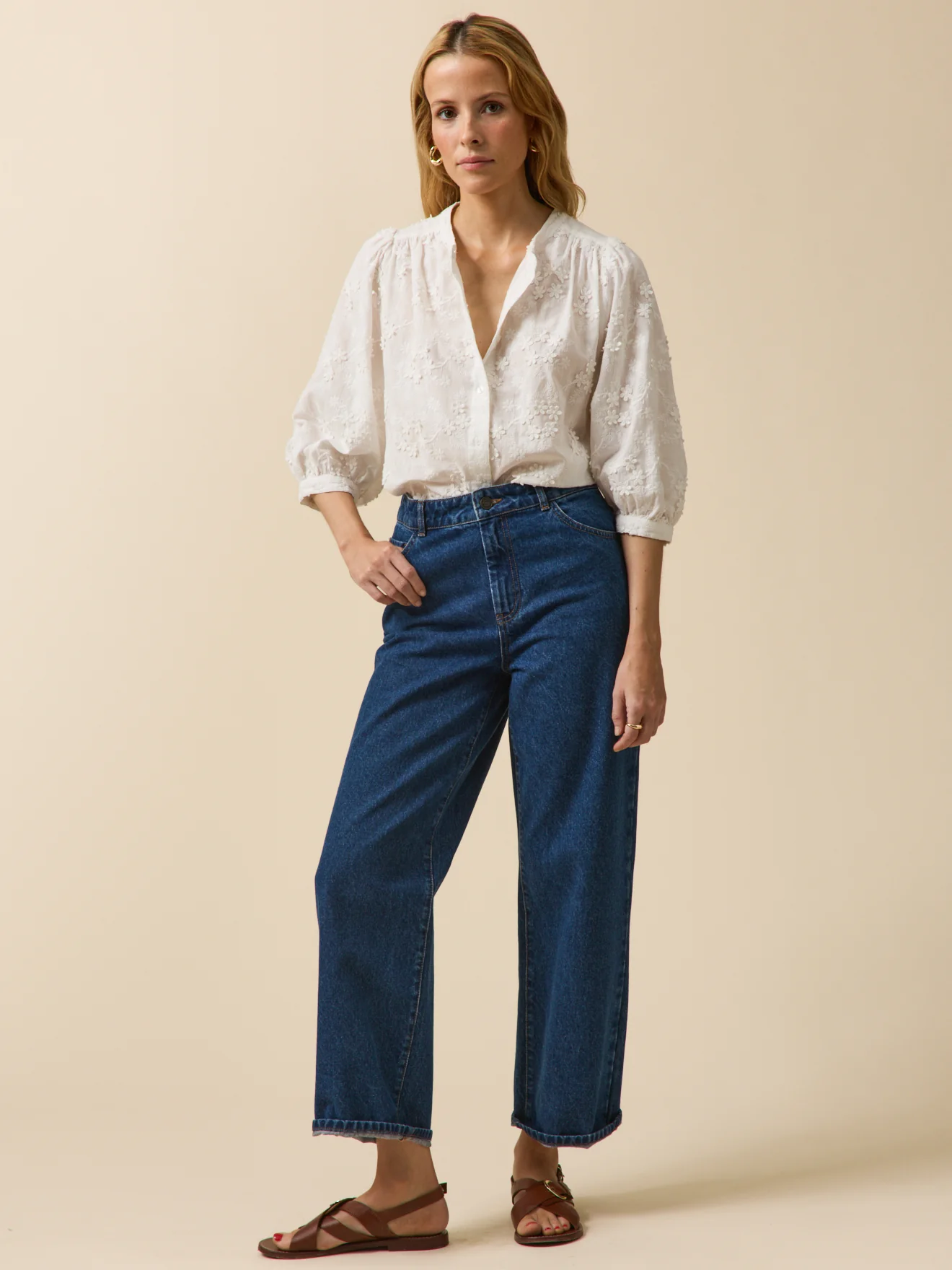 Blouse coton brodée fleurs 3D femme - Image 6