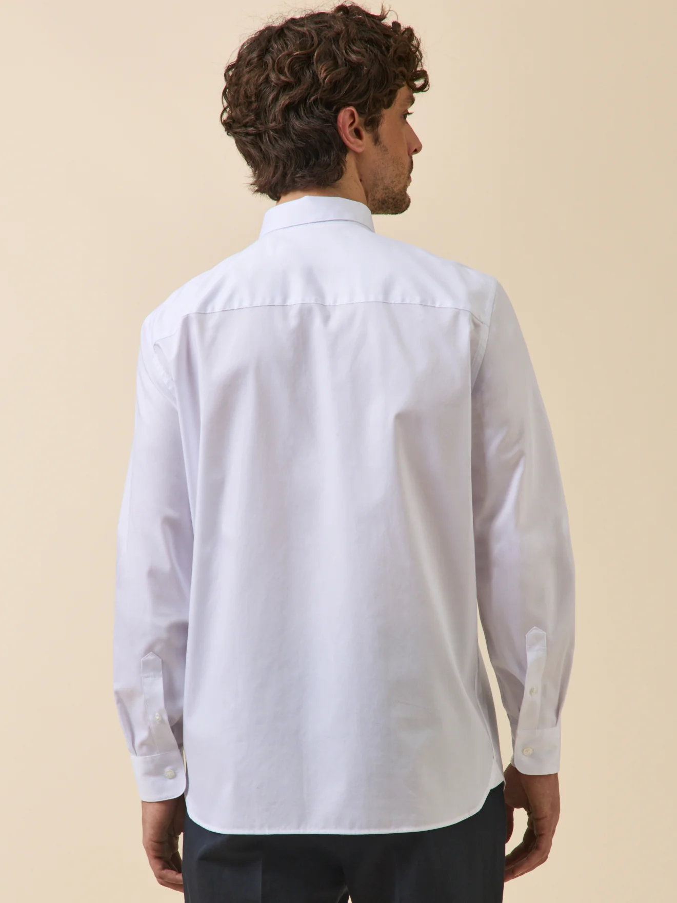 Chemise twill uni homme coupe contemporaine - Image 3
