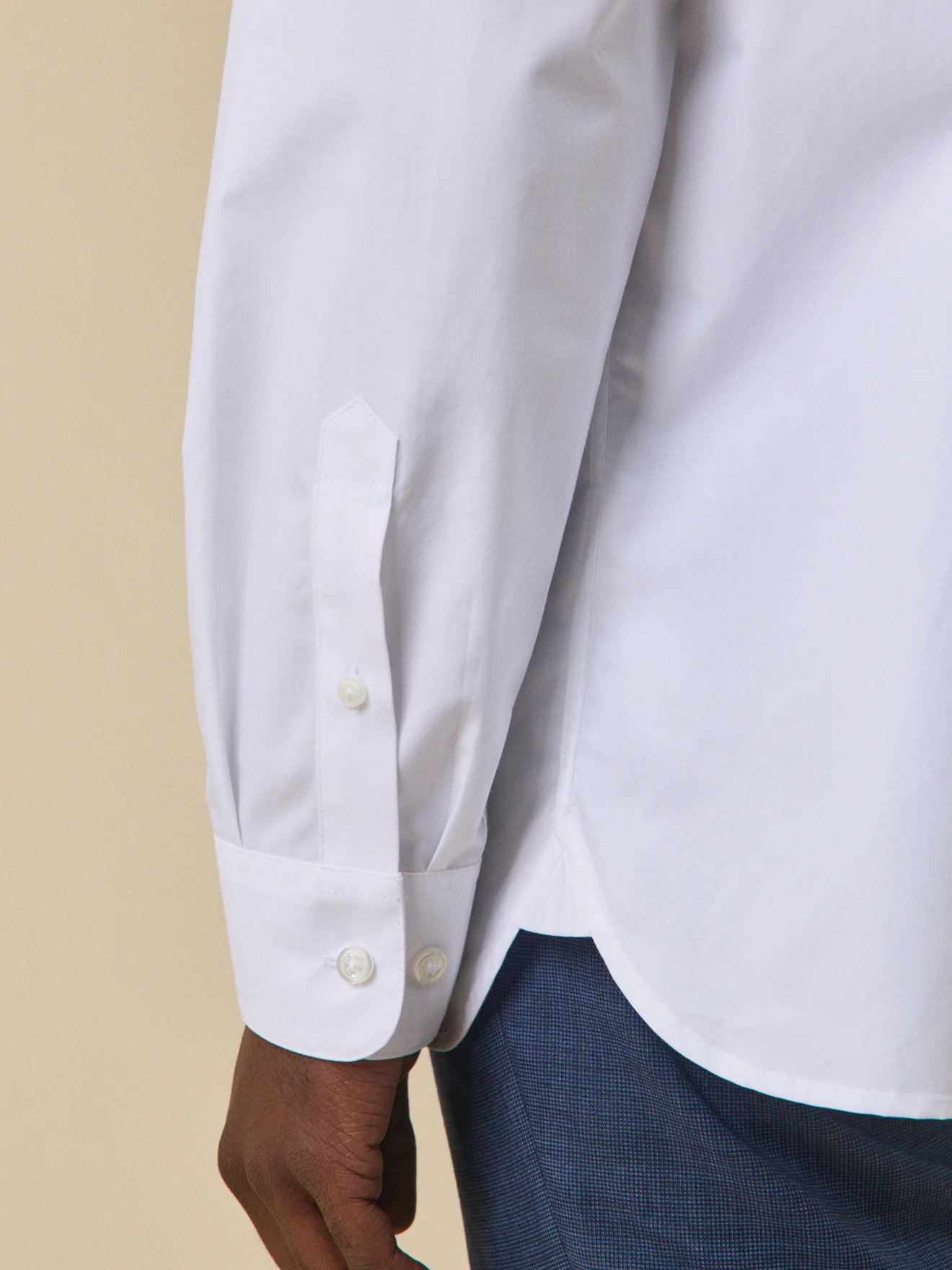 Chemise popeline unie homme coupe contemporaine - Image 4