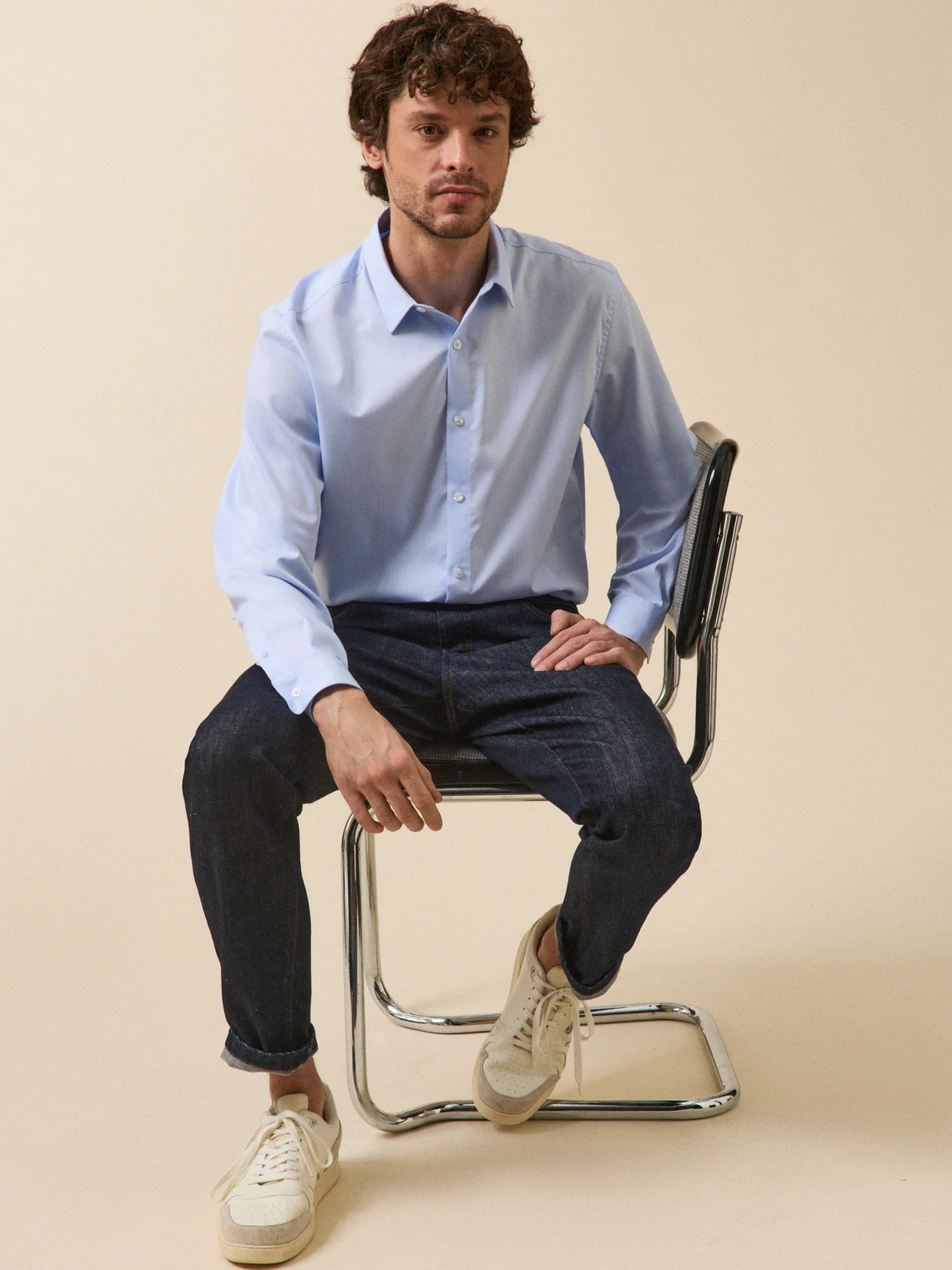 Chemise twill uni homme coupe contemporaine - Image 6