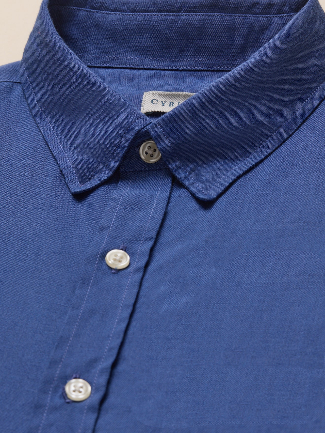 Chemise en lin homme coupe contemporaine - Image 7