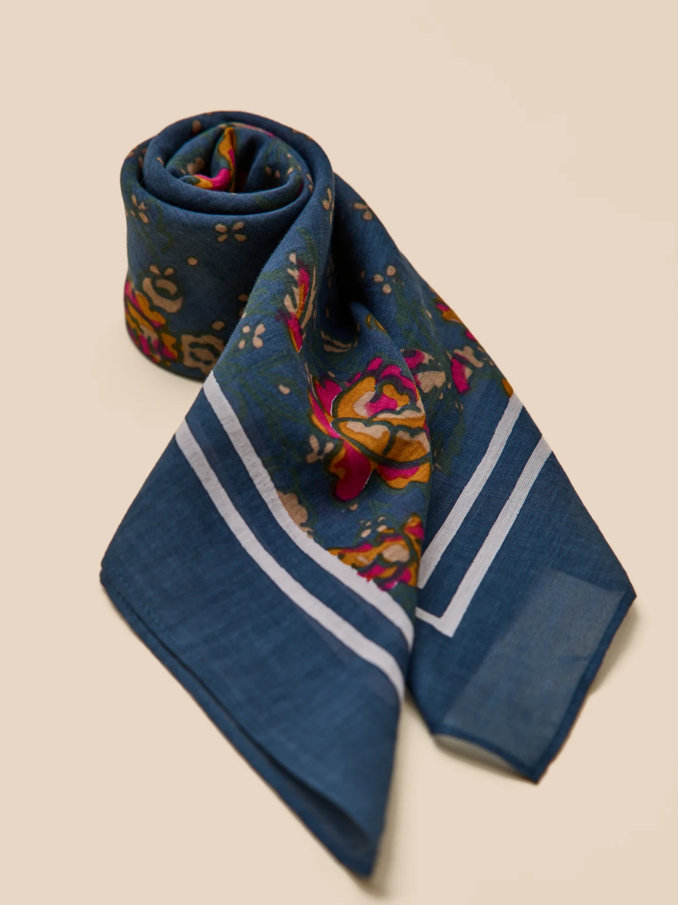 Foulard imprimé fleurs femme - Image 2