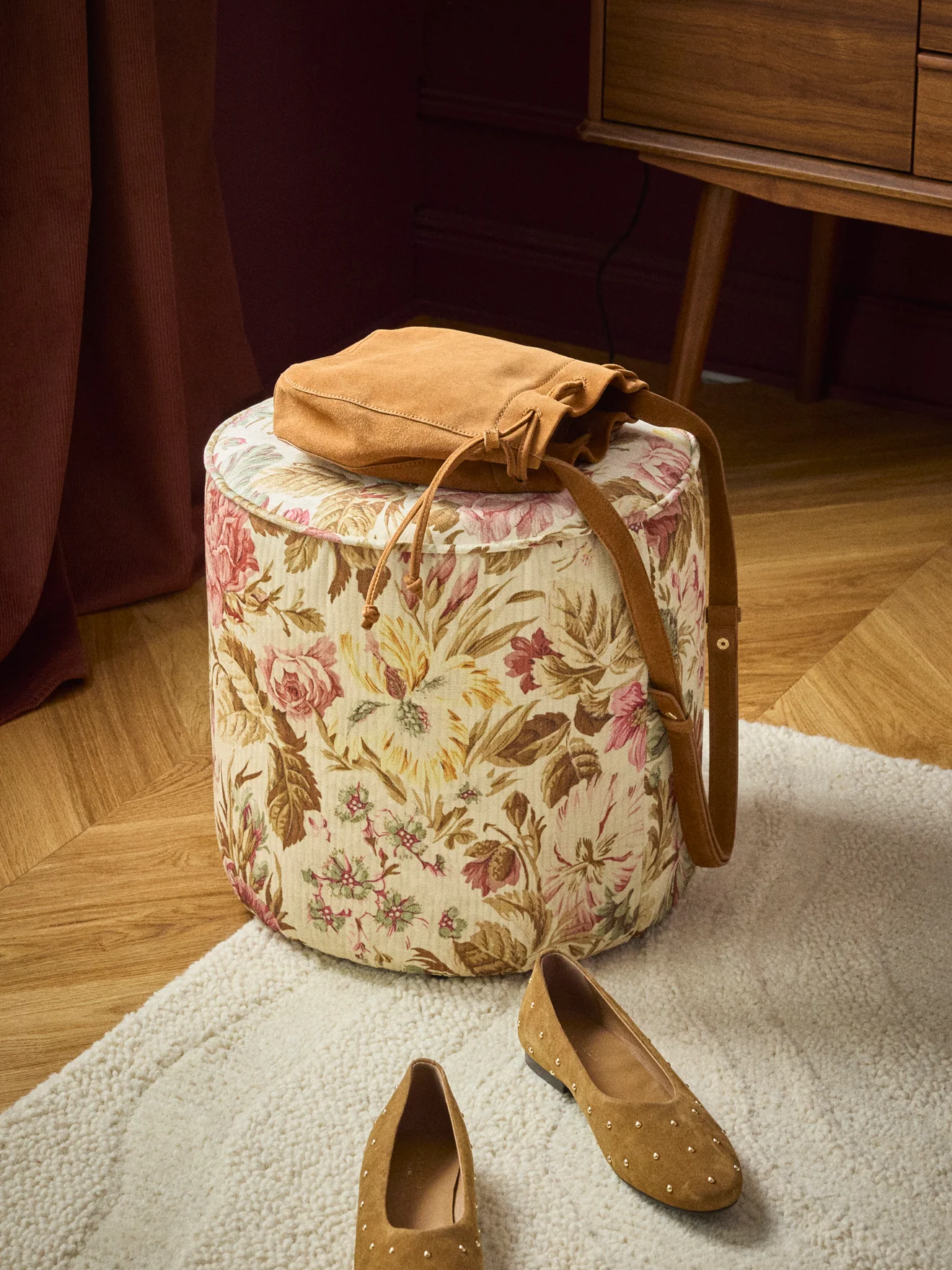 Pouf tapissier Anne - Image 3
