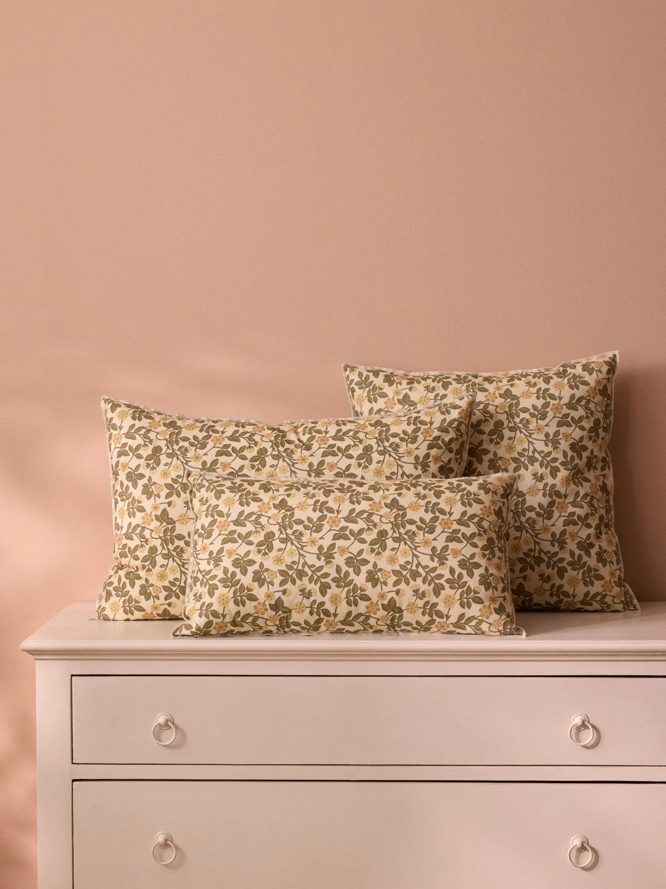 Housse de coussin fleurie coton et lin