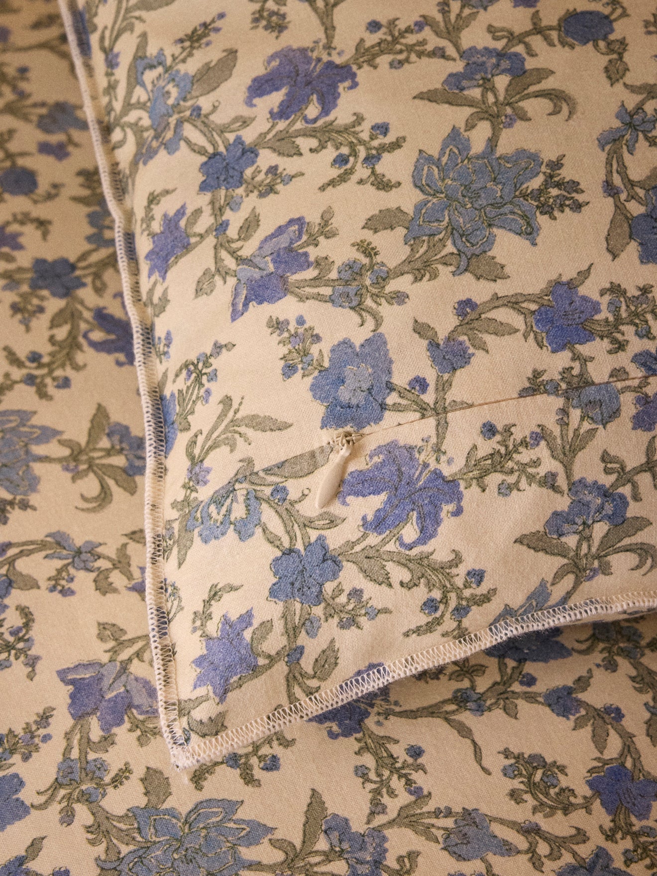 Housse de coussin fleurie coton et lin - Image 2