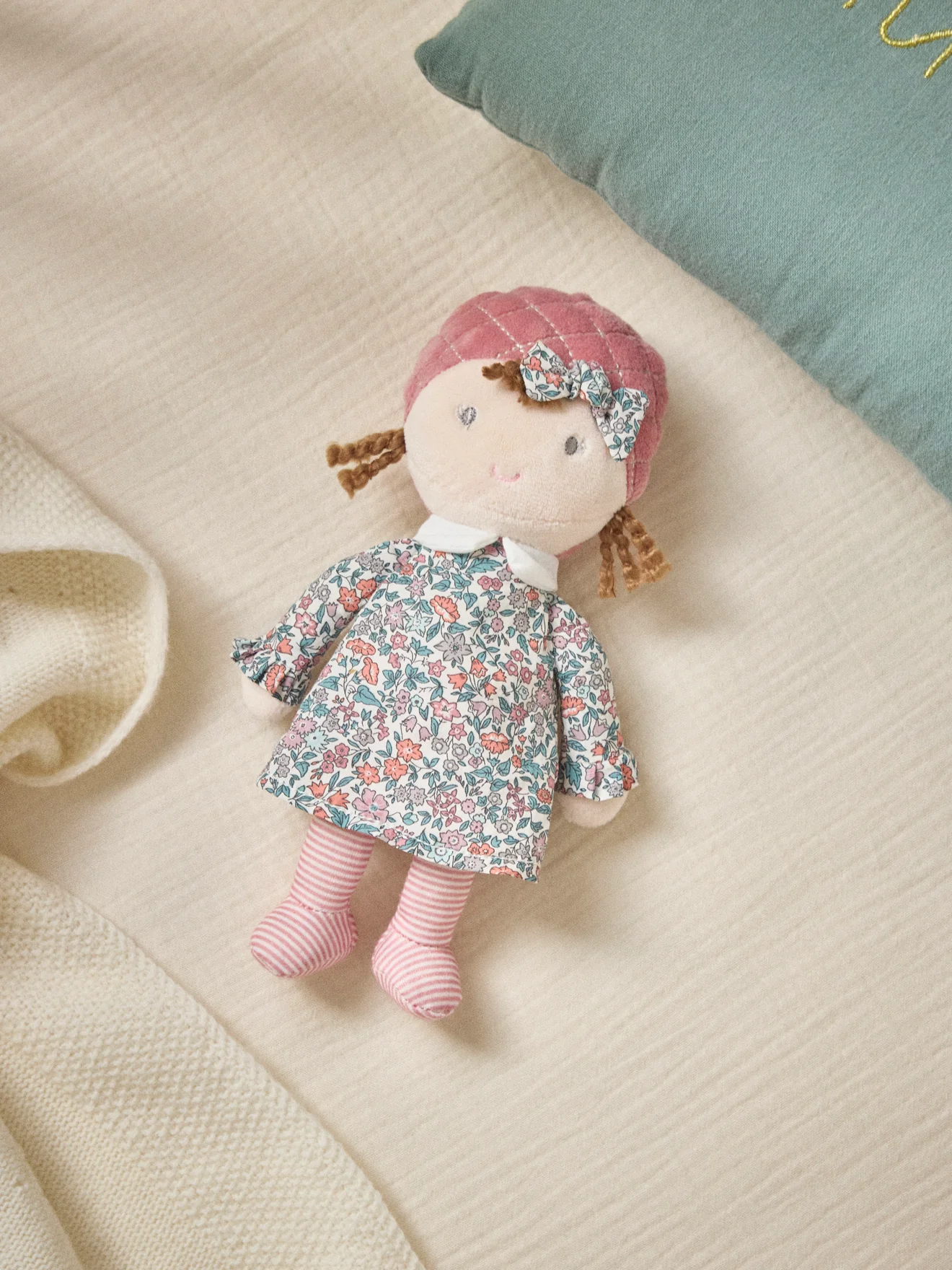 Poupée Louison en tissu Liberty - Image 3