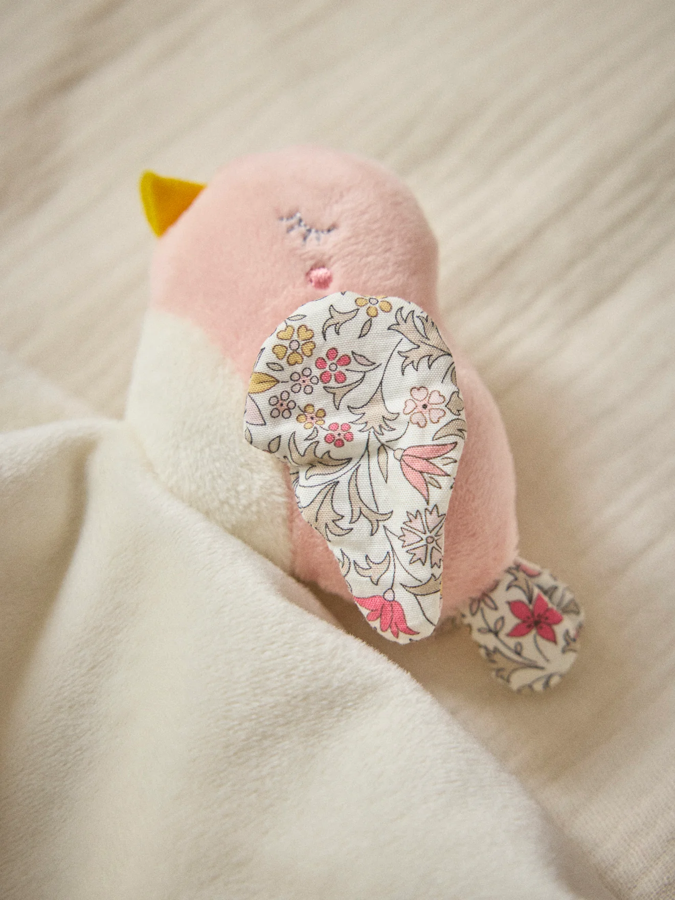 Doudou oiseau en tissu Liberty - Image 3