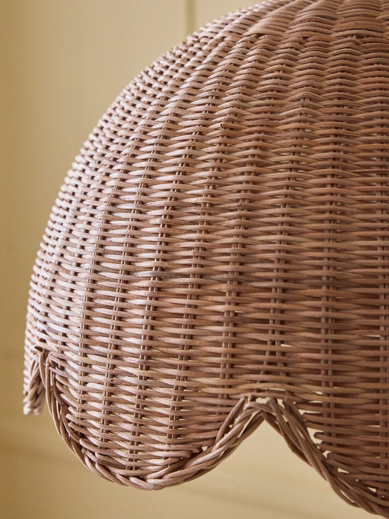 Suspension fleur en rotin - Image 2