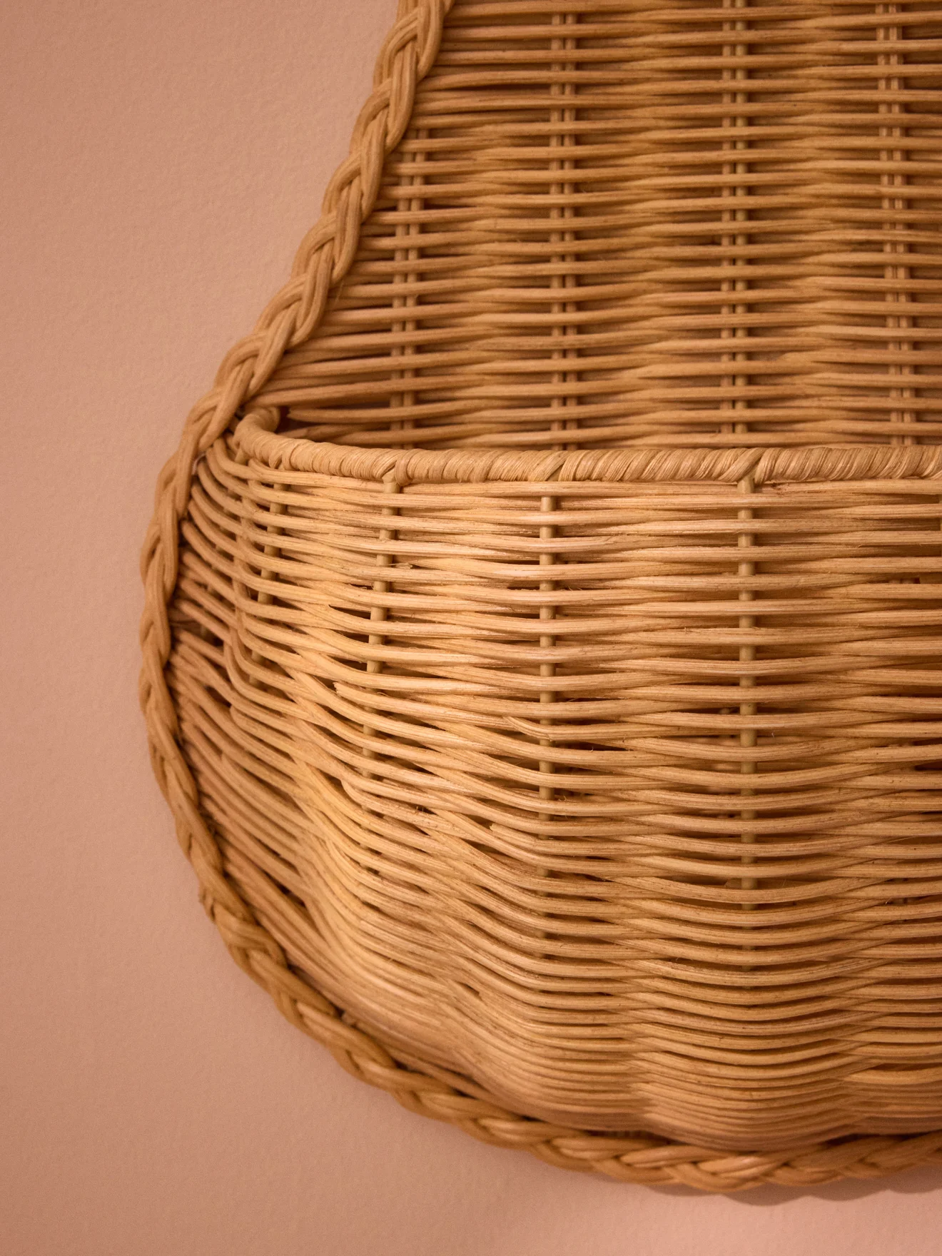 Panier en rotin forme poire - Image 3
