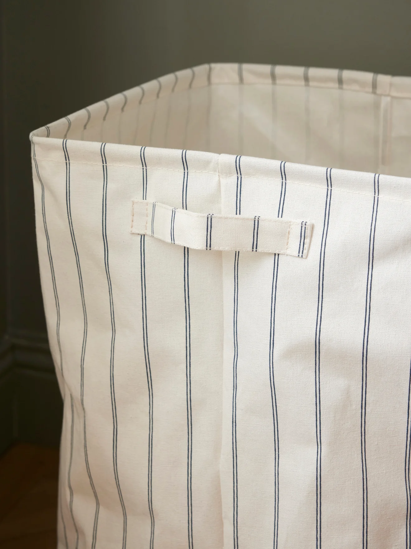 Bac à linge en toile - Image 2