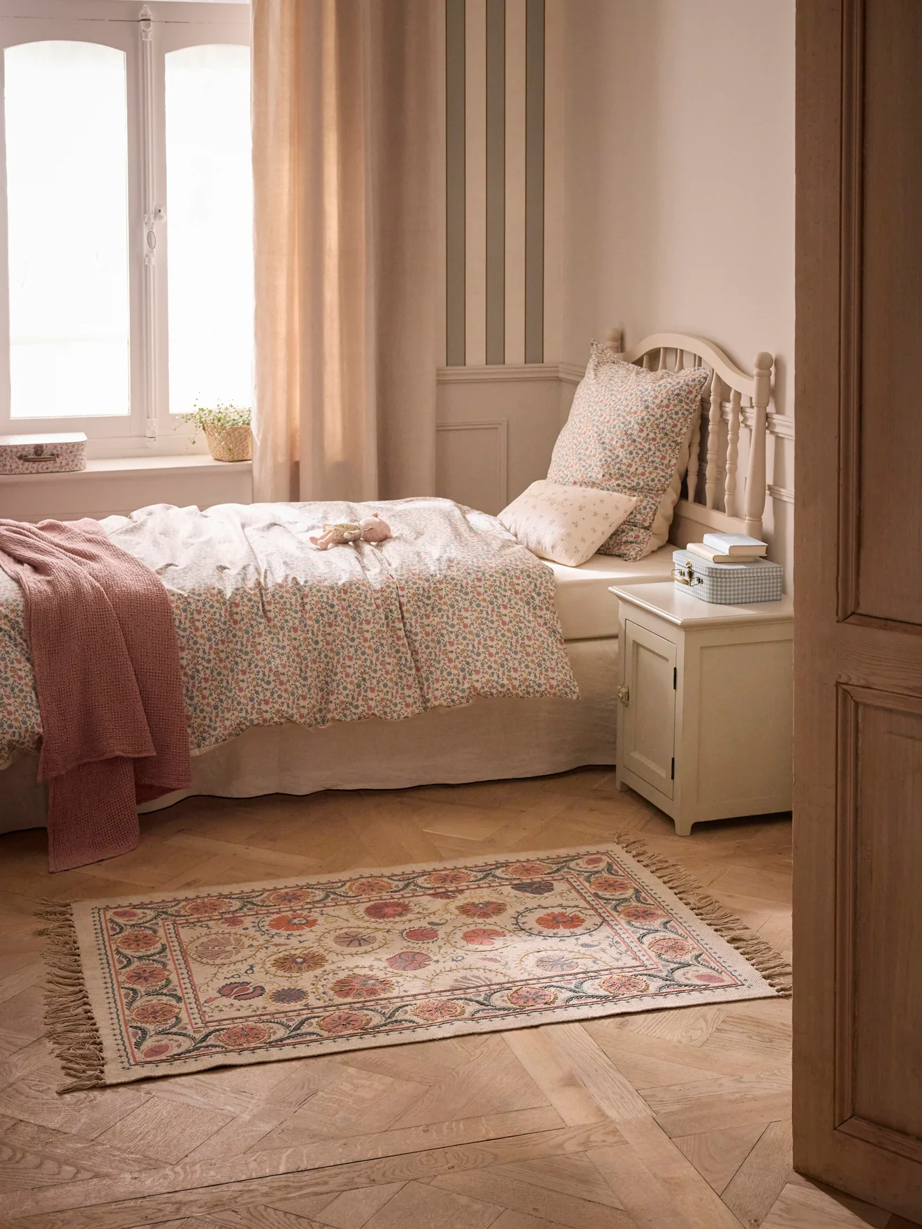 Tapis en coton brodé Flore - XL - Image 12