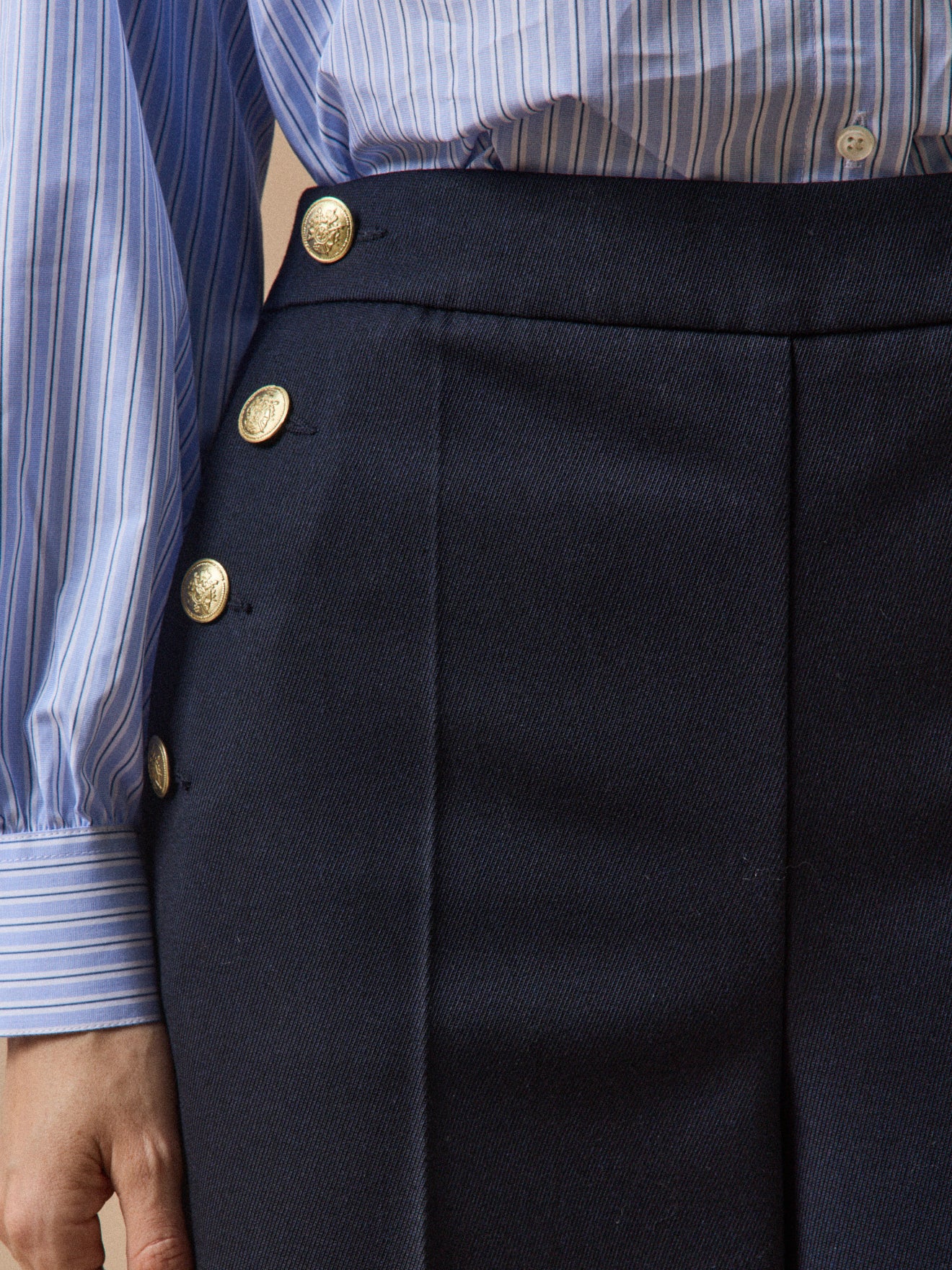 Pantalon large à pont boutons dorés femme Maé - Image 3