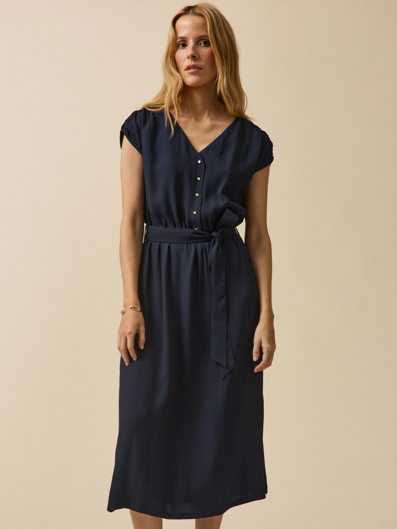 Robe sans manches crêpe uni femme
