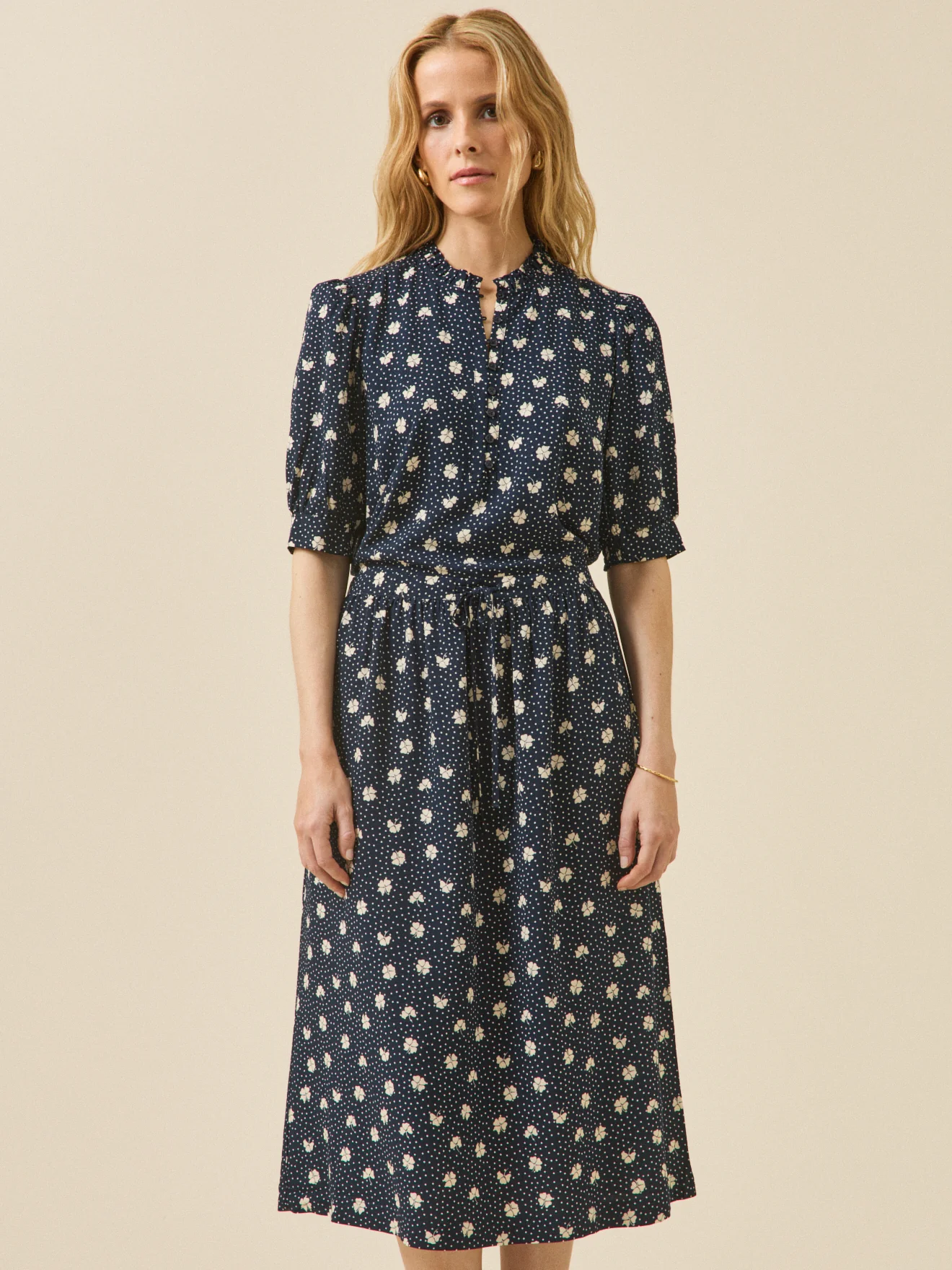 Robe mi-longue femme viscose dobby imprimé Trèfles
