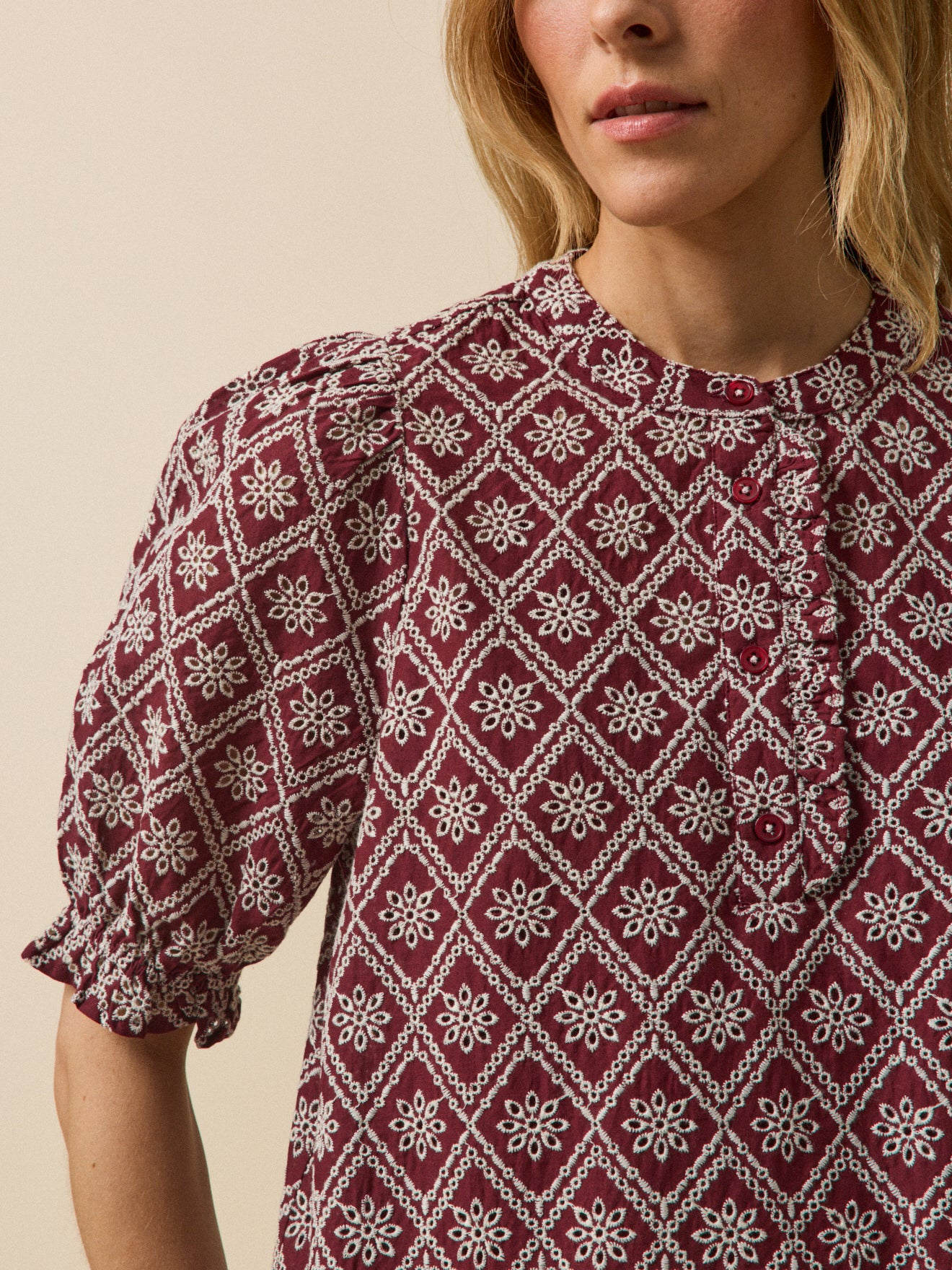 Robe courte broderie anglaise femme - Image 3