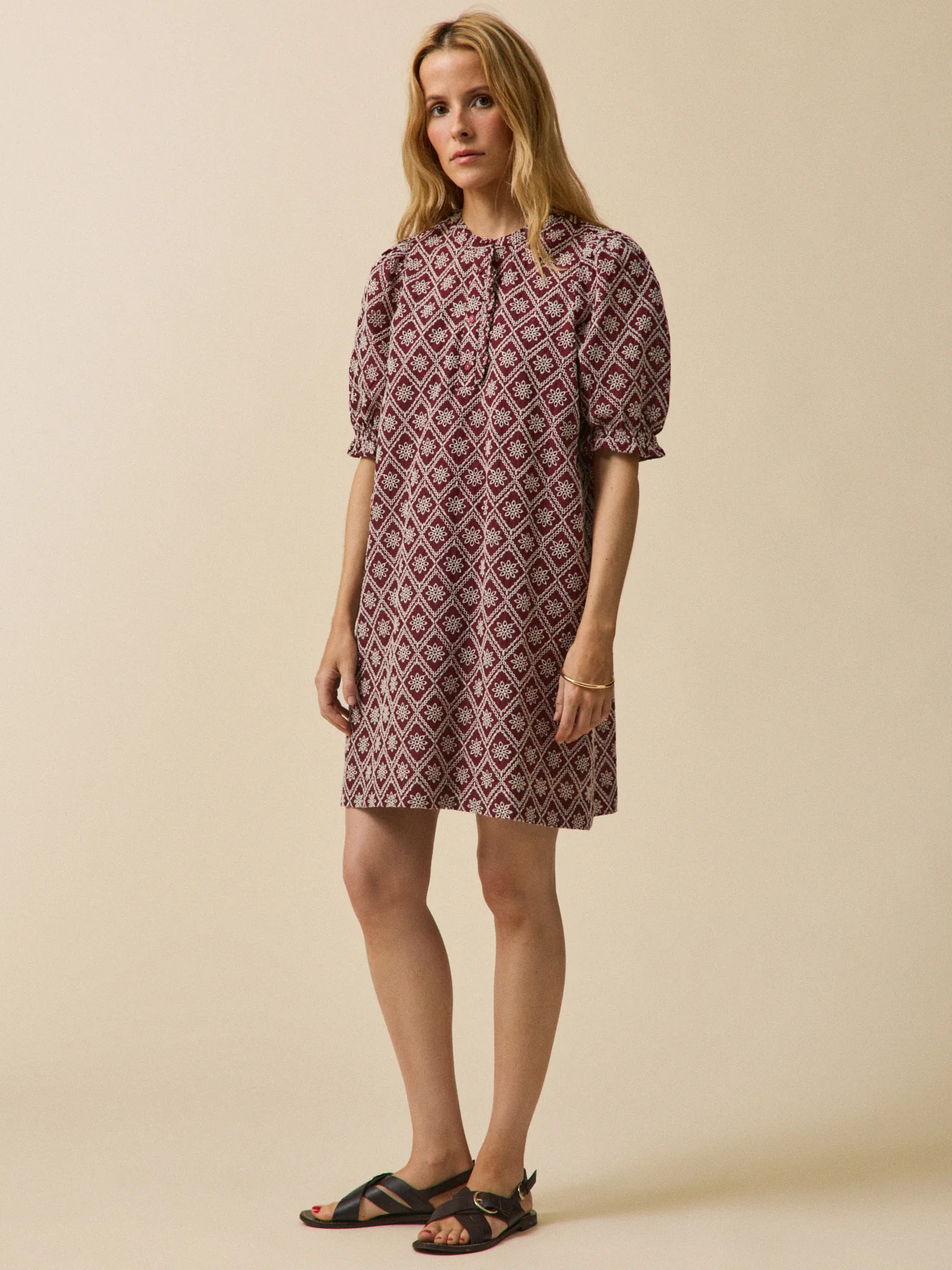 Robe courte broderie anglaise femme - Image 4