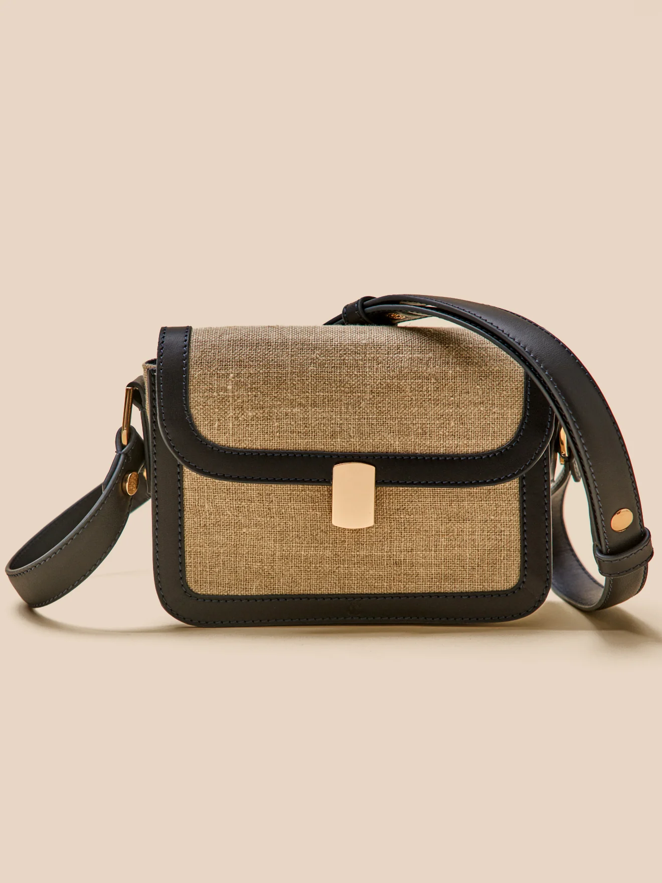 Sac besace femme bi-matière - Collection Maroquinerie Cyrillus - Image 2