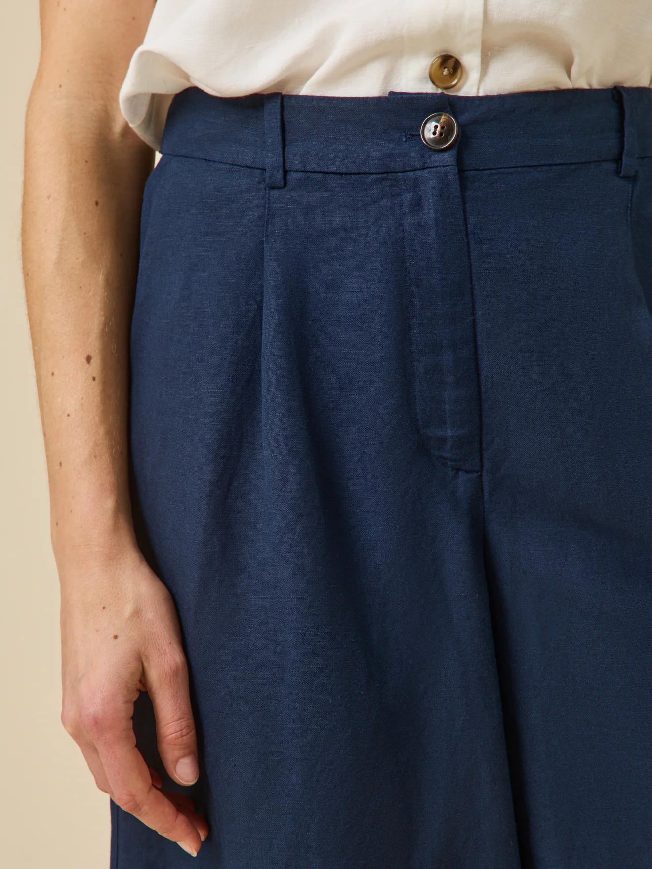 Bermuda femme lin et viscose - Image 3