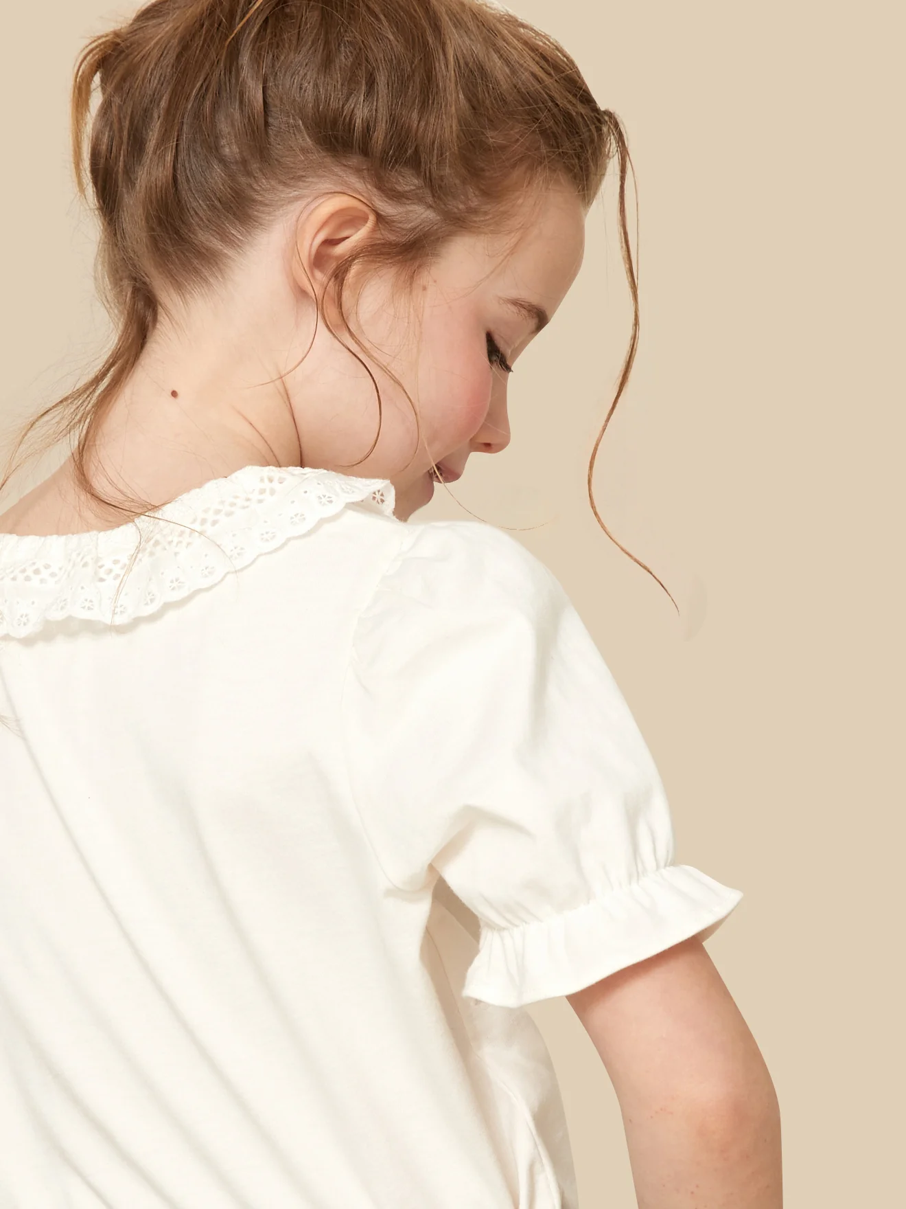 T-shirt Fille col dentelle - Coton Biologique - Image 3