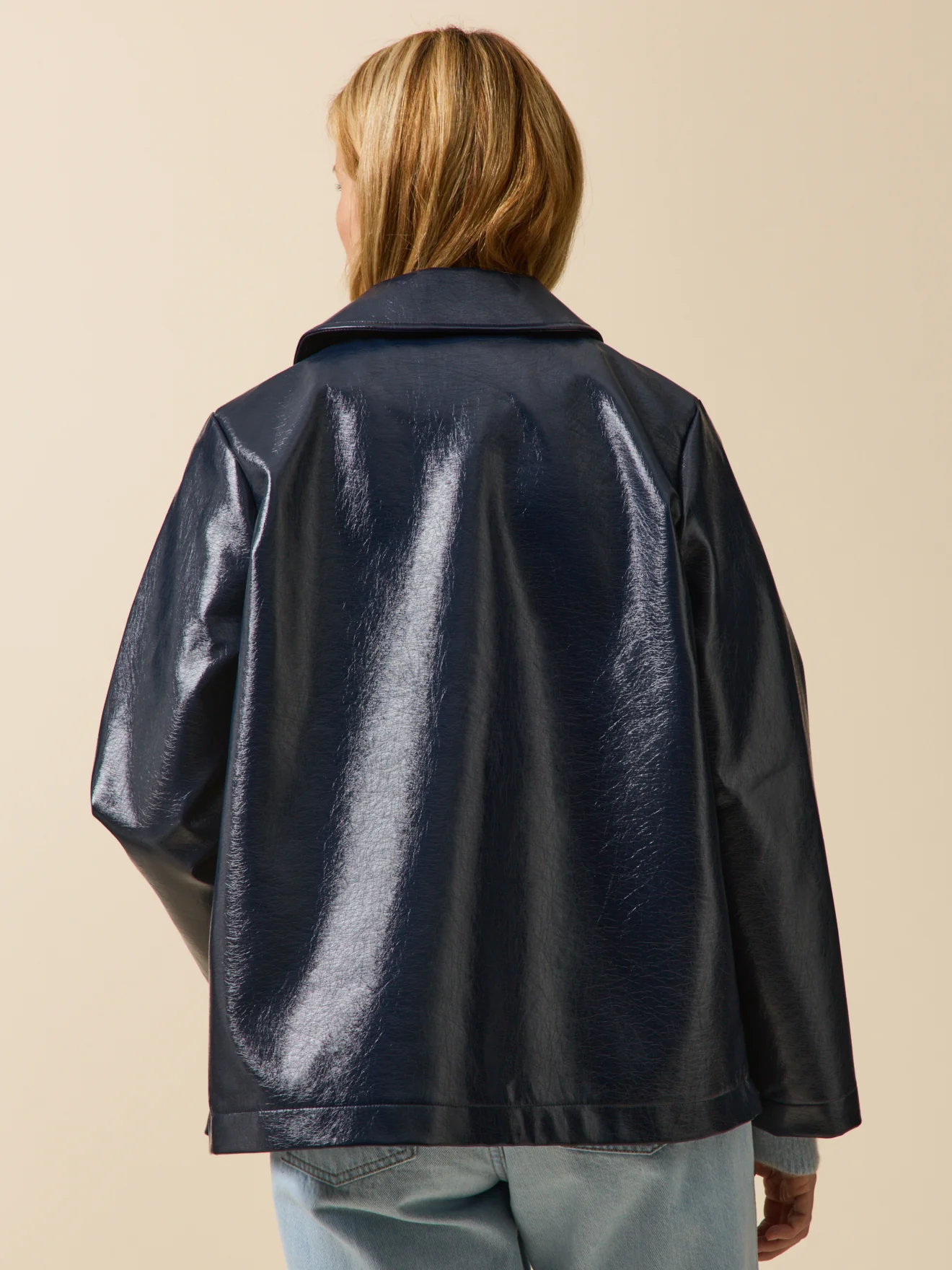 Manteau vinyle femme - Image 2